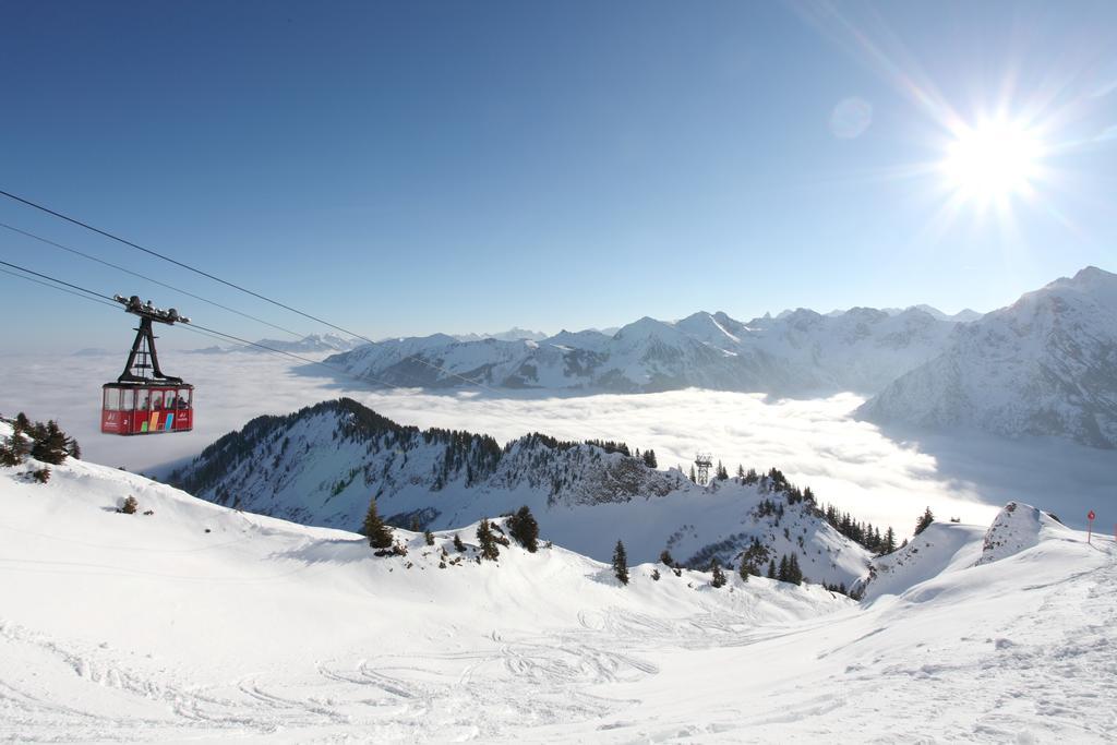 Alpen Select Lodge Kleinwalsertal Рицлерн Екстериор снимка