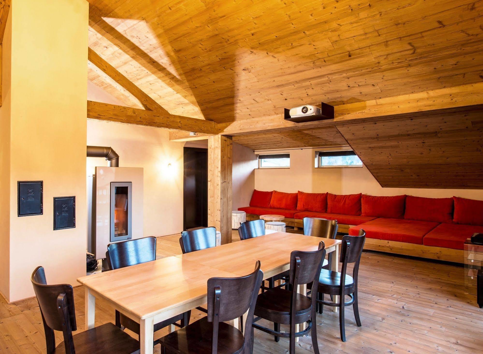 Alpen Select Lodge Kleinwalsertal Рицлерн Екстериор снимка