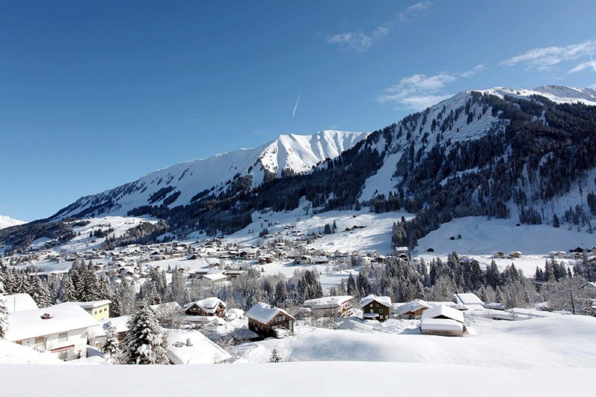 Alpen Select Lodge Kleinwalsertal Рицлерн Екстериор снимка