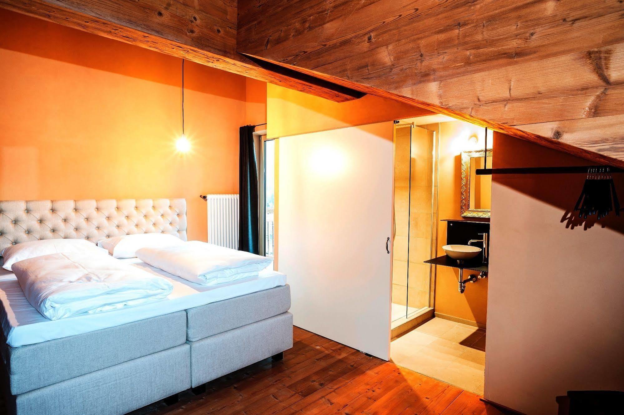 Alpen Select Lodge Kleinwalsertal Рицлерн Екстериор снимка